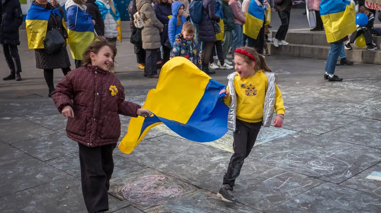 Survey suggests most people in Sweden, Denmark and UK against peace at cost of Ukraine's territories – Guardian