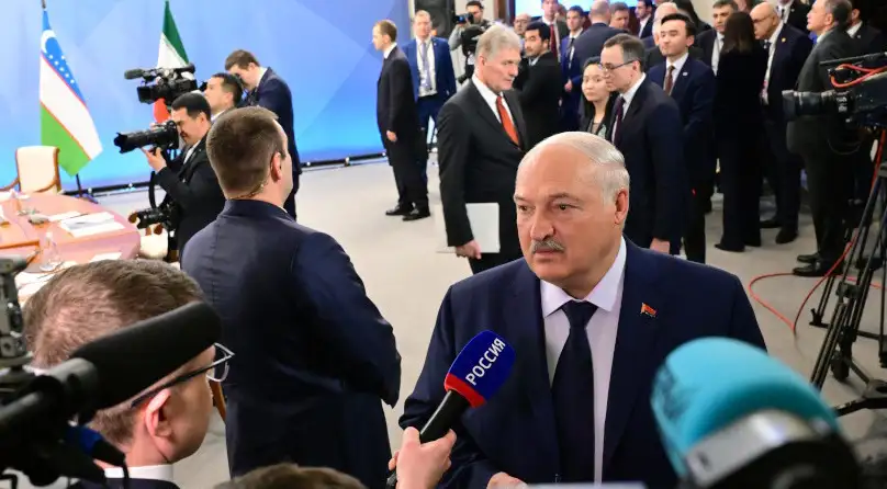 Удивился даже Путин: Лукашенко признался, сколько ракет "Орешник" хочет получить от РФ (видео)