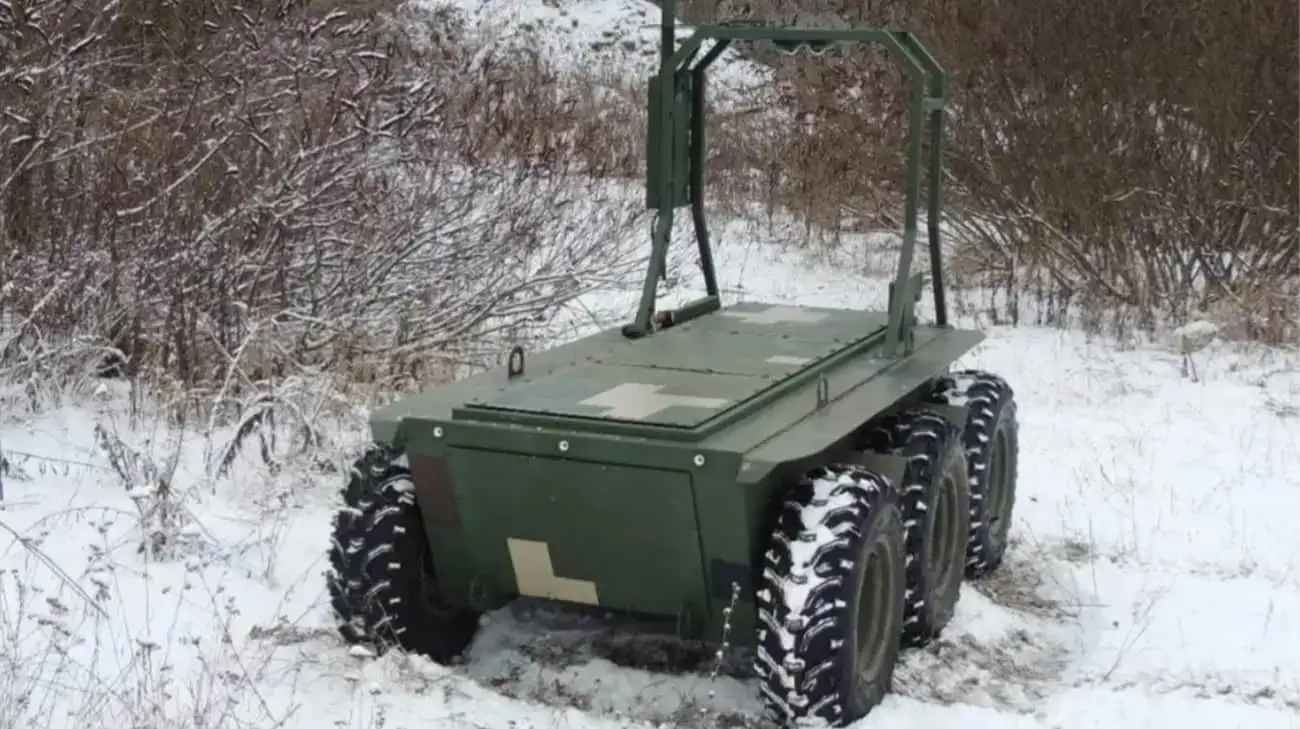 Міноборони дозволило використовувати вітчизняний безпілотний всюдихід "Равлик"