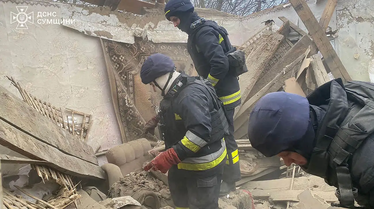 Russian attack on Sumy Oblast: man's body recovered from under rubble