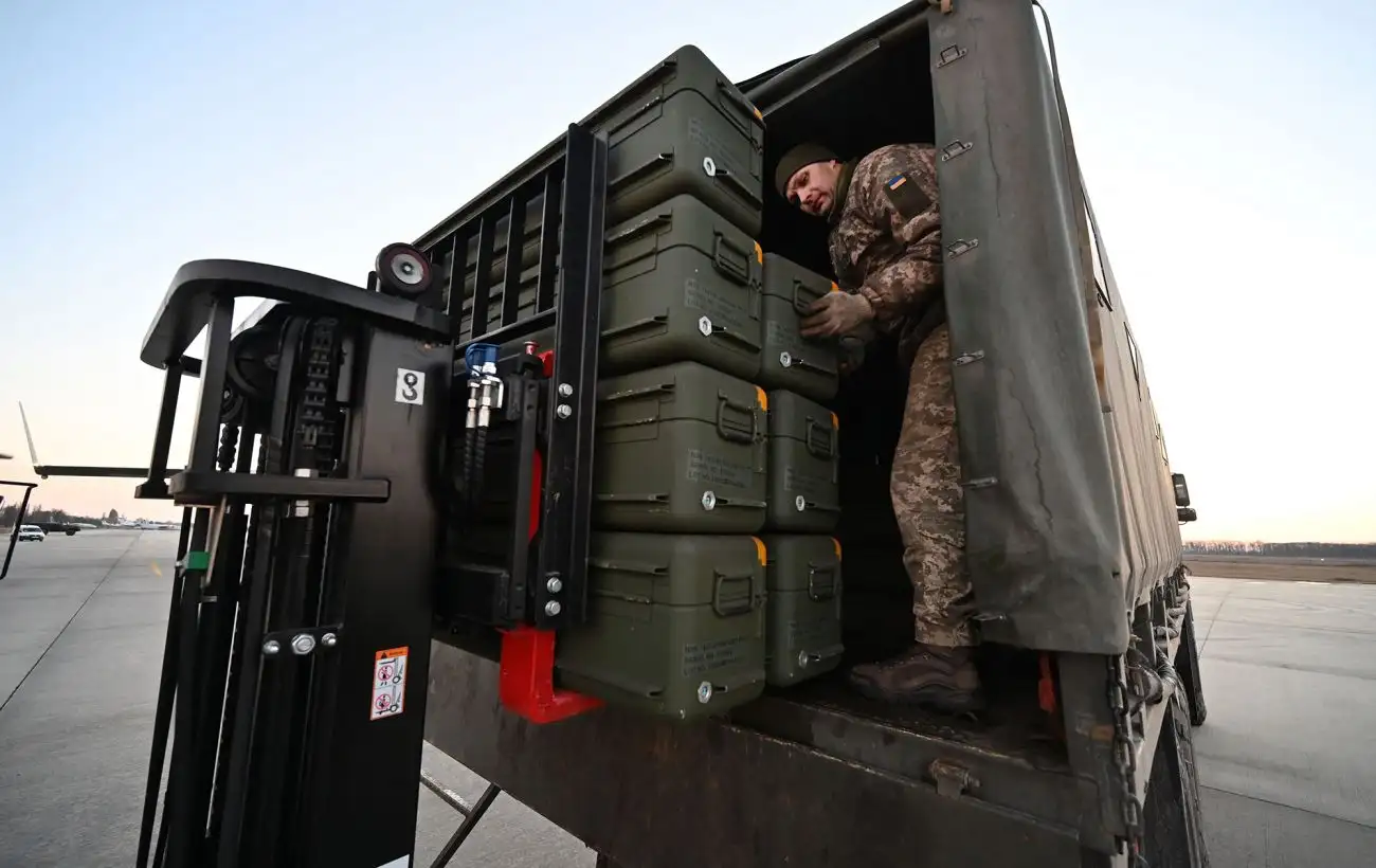 Украине оказывают военную помощь восемь международных коалиций, - Минобороны