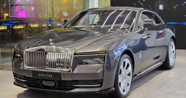 Стало відомо, хто з українців придбав під час війни Rolls-Royce вартістю понад €600 тисяч