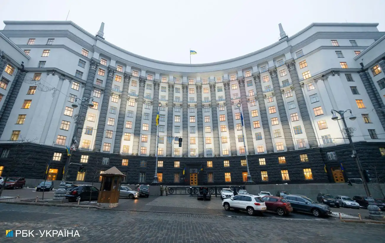 Правительство согласовало увольнение двух глав ОВА