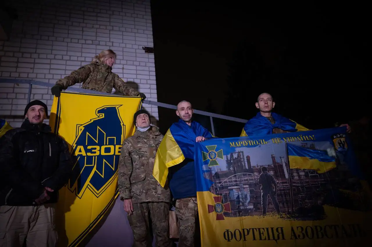 11 Azov fighters returned home as part of new prisoner exchange