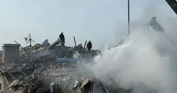 Удар по Києву: під завалами будинку виявили тіло жінки