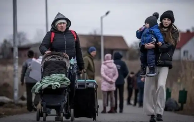 Изменения для украинцев в ЕС: социальные выплаты с новыми условиями