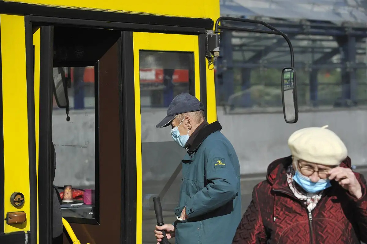 Бесплатный проезд в маршрутках: кто из украинцев имеет право на эту льготу в 2025 году