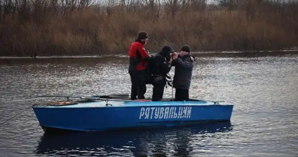 Трагедия на реке Снов: спасатели обнаружили тело пенсионера, поиски 7-летнего ребенка продолжаются