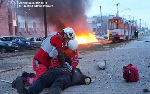 RF attacks Zaporizhzhia: one person killed, six wounded. PHOTOS (updated)