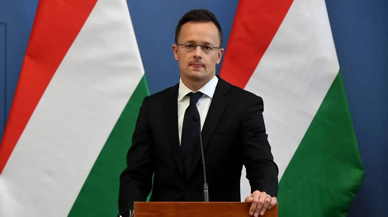 Hungary threatens to block Ukraine's EU accession over suspension of Russian energy transit