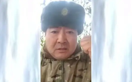 Russian man from Ulan-Ude wearing Russian army uniform tries to explain prospects of Western countries in Russian: "American and NATO are all b#llshit. Russia is most important". VIDEO