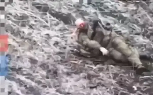 Russian man managed to shoot himself on the battlefield only on third attempt. VIDEO