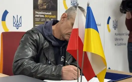 Second group of volunteer fighters from Ukrainian Legion signs contracts with AFU in Poland. PHOTO