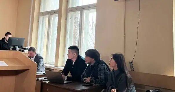 Нардеп Тищенко знову не з'явився на суд, бо був на засіданні Верховної Ради