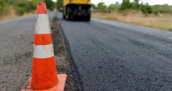 В Киевской области директор фирмы присвоил на ремонте дороги более 3,5 млн грн