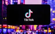 Китай изучает возможность продажи TikTok Маску - СМИ