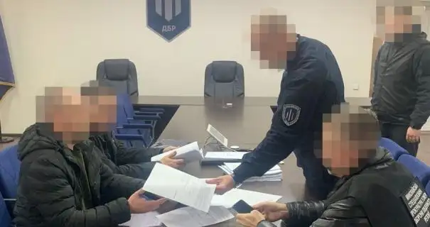 На Миколаївщині начальник штабу нарахував "тиловикам" понад 4 млн грн бойових виплат