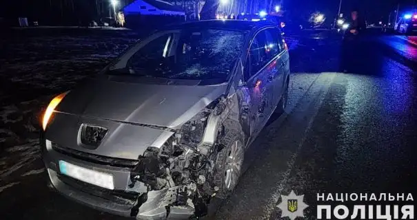 Під Львом легковик переїхав велосипедиста: потерпілий загинув