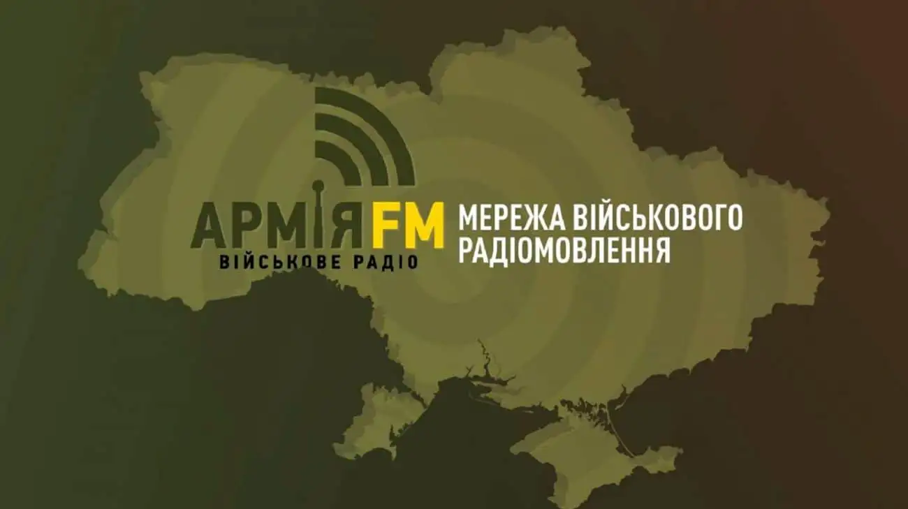 Munition explodes in hands of radio presenter in Kyiv radio station mid-broadcast