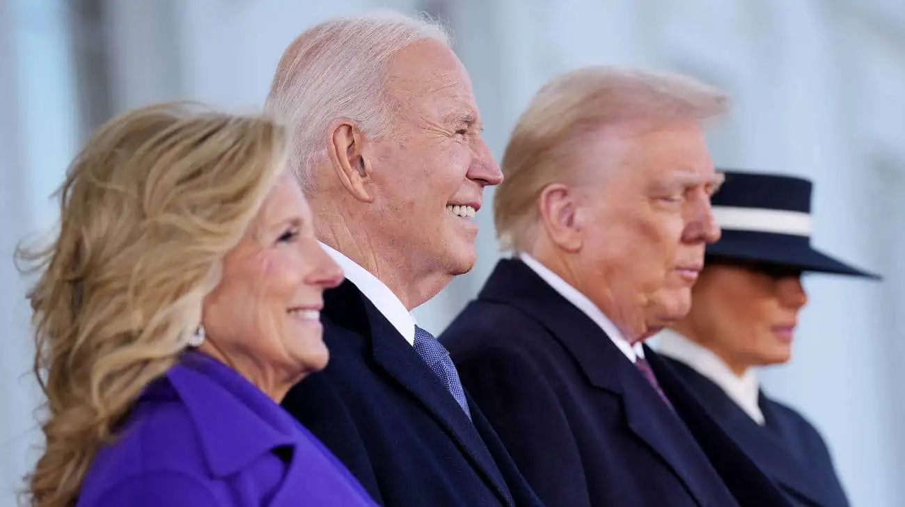 "Welcome home": Biden greets Trump on his return to White House – photos, video