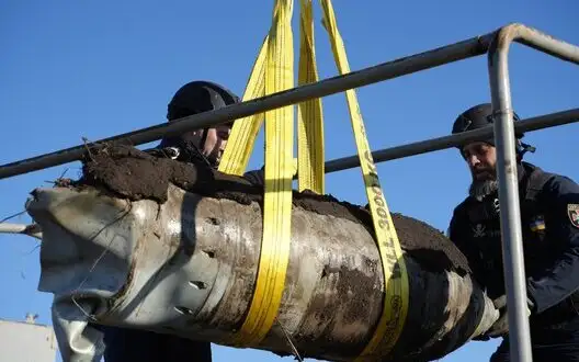 Sappers defuse FAB-500 aerial bomb in Mykolaiv region. PHOTOS