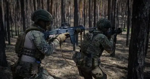 ЗСУ отримали на озброєння десятки нових зразків пістолетів, кулеметів та гранатометів