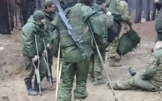 Two occupiers on crutches as part of assault group go on combat mission near Kreminna. VIDEO