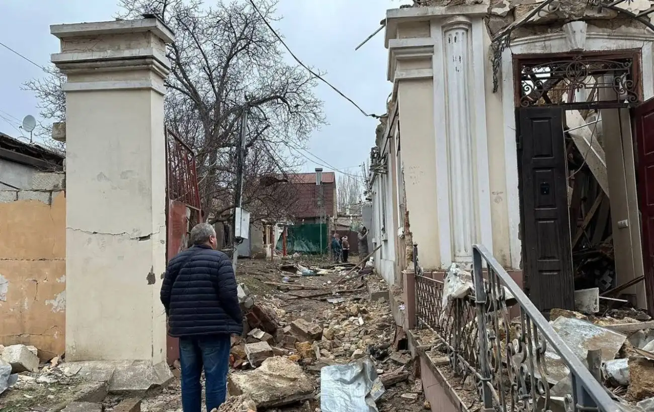 Ким показал новые фото и видео последствий атаки дронов на Николаев