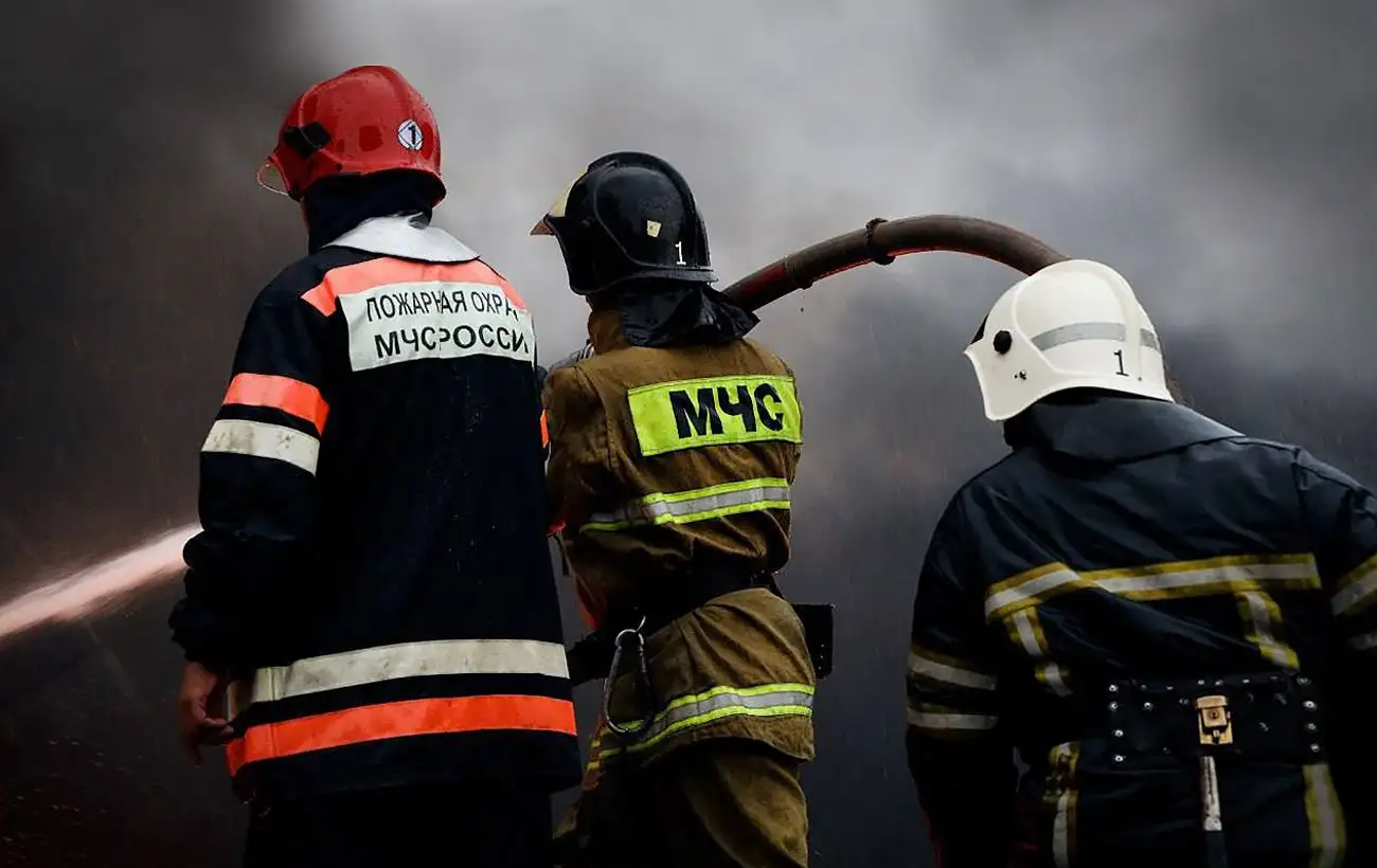 Під Москвою сталась масштабна пожежа, горить складський комплекс