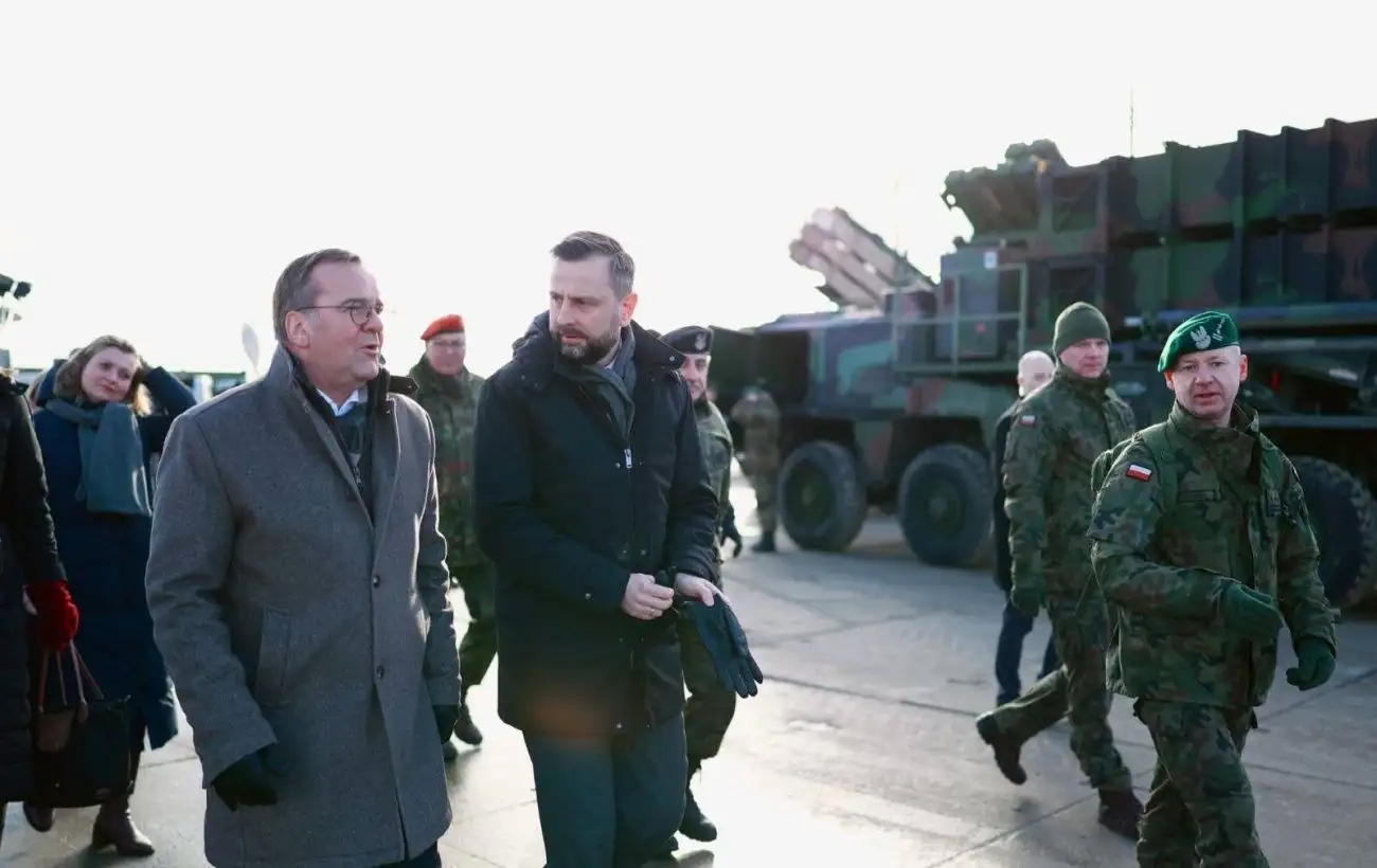 Германия предоставит самолеты для защиты неба Польши