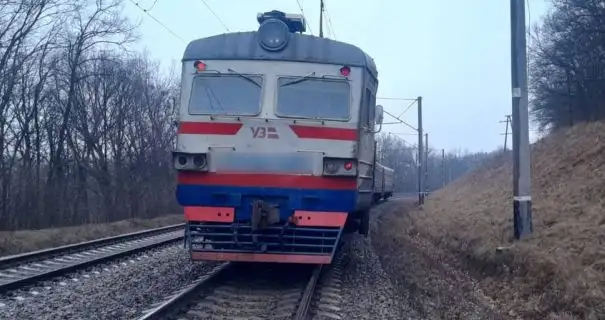 В Полтавской области под колесами поезда погиб подросток