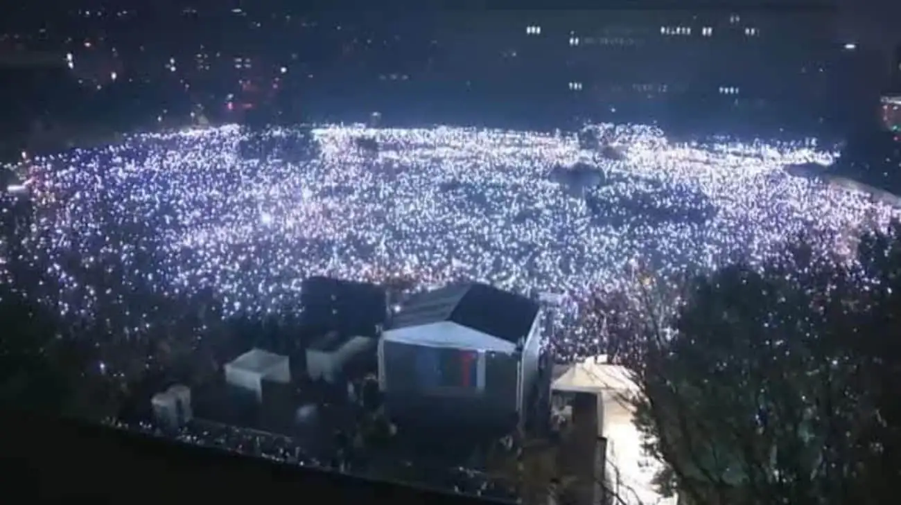 About 100,000 people protest in Slovakia against PM Fico's pro-Russian policy