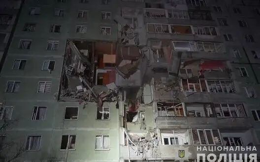 Hostile drone attacks residential building in Sumy, seven injured, including child. PHOTOS