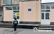 В школе Киева ссора между учеником и учительницей переросла в перепалку