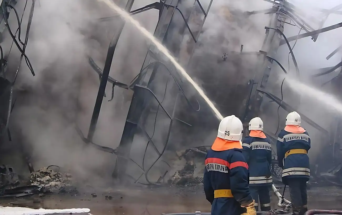 На північному сході Москви вибухи та велика пожежа: що сталося