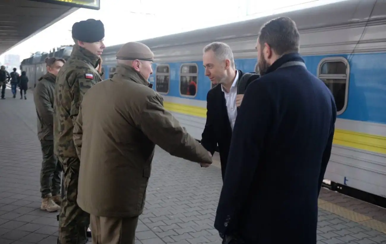 В Киев с неанонсированным визитом прибыл заместитель министра обороны Польши