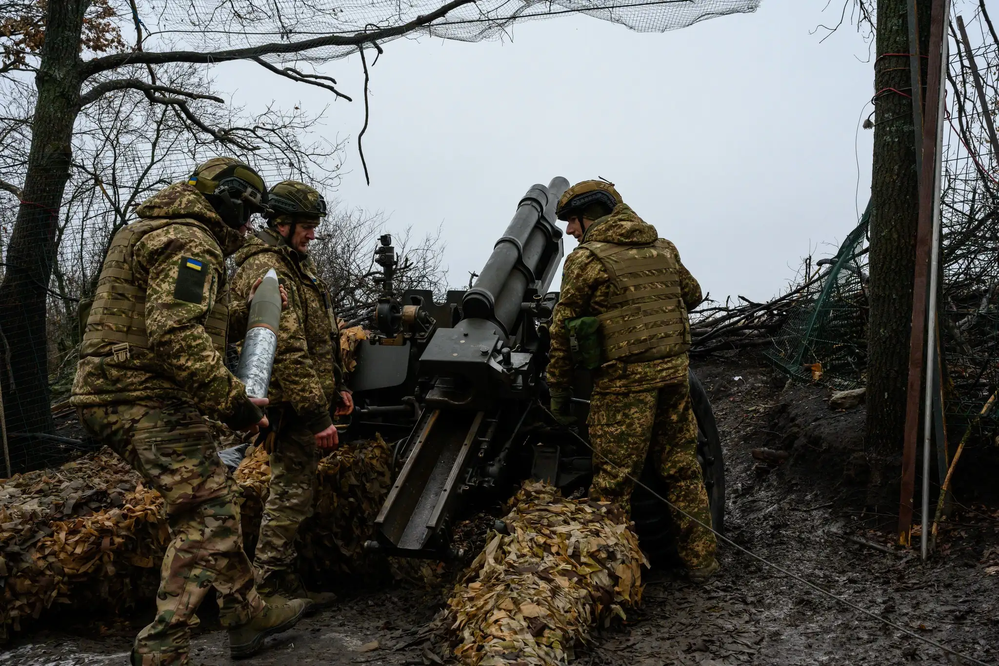 Россияне накопали многоэтажные норы: боец ВСУ рассказал о боях к северу от Харькова