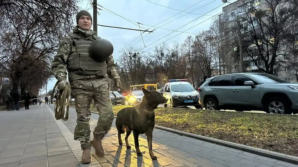 Из-за терактов в ТЦК на военных объектах в Украине усилены меры безопасности: что известно