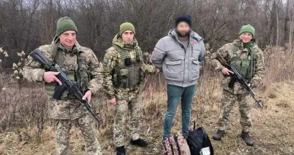 На Львівщині прикордонники затримали іноземця, який намагався незаконно перетнути кордон з Польщею