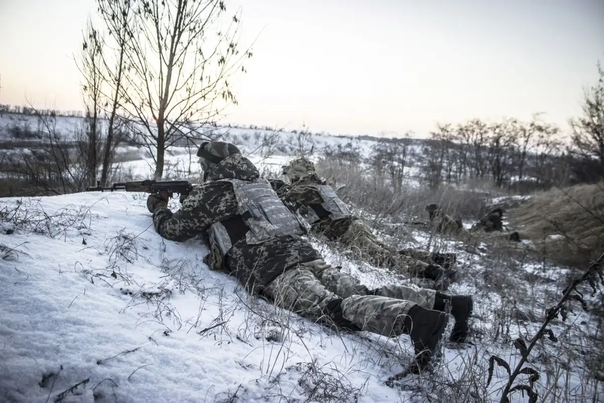 "Вынуждены сдаваться": военный рассказал о ситуации в Удачном в Донецкой области