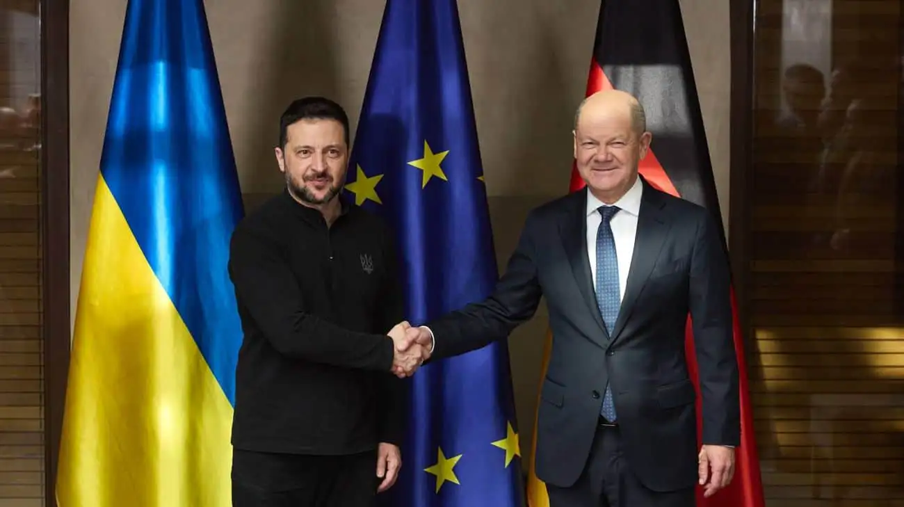 Zelenskyy talks to Scholz about security guarantees and Europe's role in peacekeeping