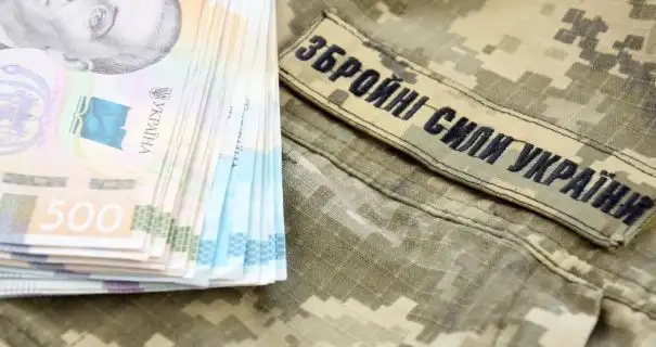 У ТЦК заявили, що сім’я військового залишиться без грошей, якщо той добровільно здався у полон