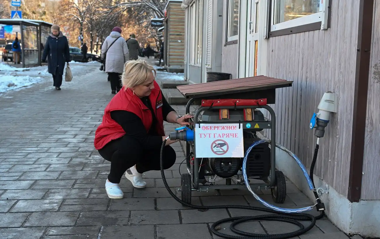 "Укренерго" попередило про відключення світла 1 березня: кого торкнуться