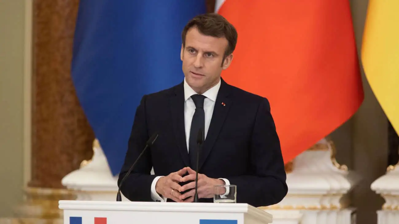 Macron reiterates that it is Putin, not Zelenskyy, who "plays World War III"