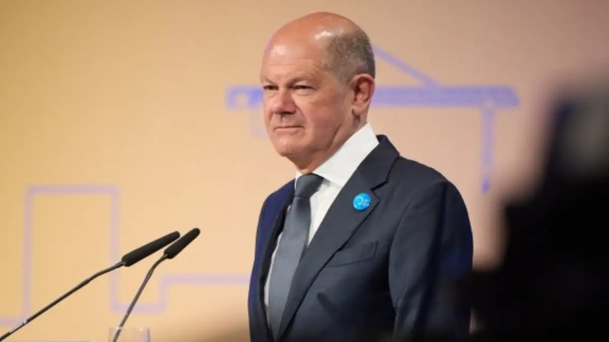 Ukraine needs strong army – Scholz after summit in London