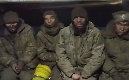 Russian soldiers surrendered after receiving instructions from drone. VIDEO