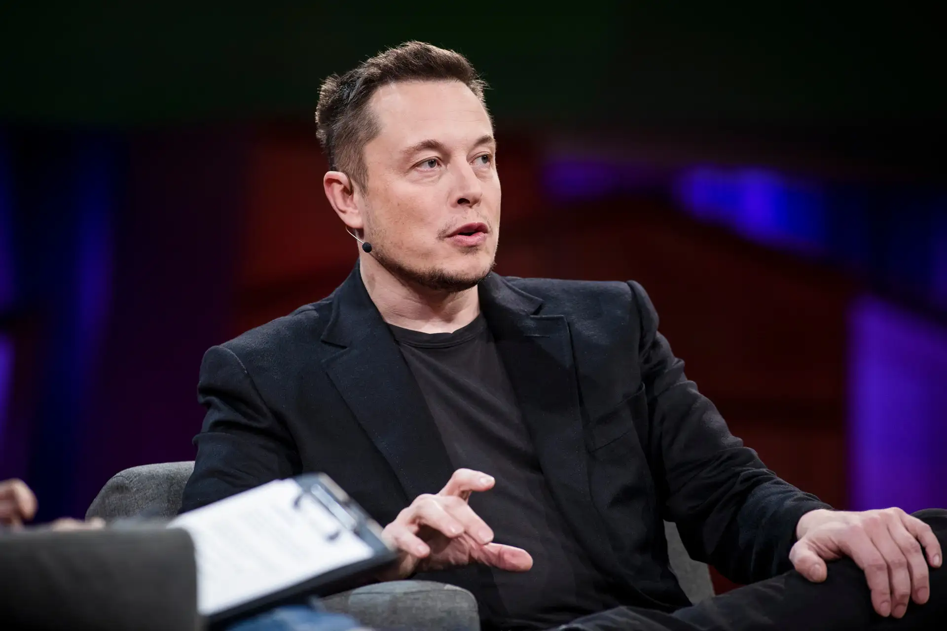 Musk cynically offers Zelensky "amnesty in a neutral country"