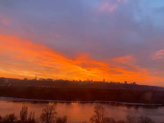 Что нужно сделать с водой 6 марта и почему нельзя есть масло: приметы и запреты на Константина