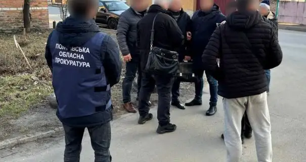 В Лубнах хирург ВЛК "погорел" на взятке: врачу объявили подозрение