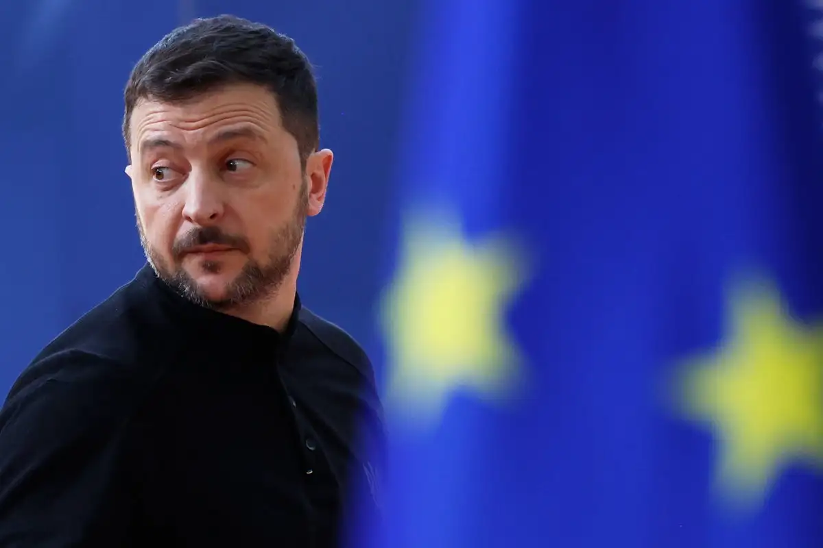 Ukraine's Zelenskyy arrives in Saudi Arabia to meet prince ahead of summit with US